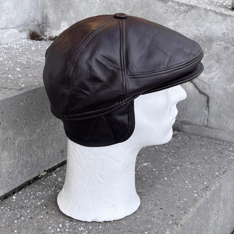 Brun sixpence med øreklapper - let vinterfoer