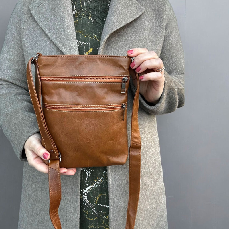 Lilly skinnväska - Cognac lammskinn - Freja Skind