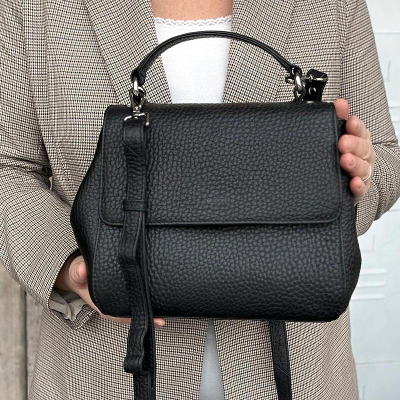 Sort Judi crossbody med hank - kalveskind - Treats 282013