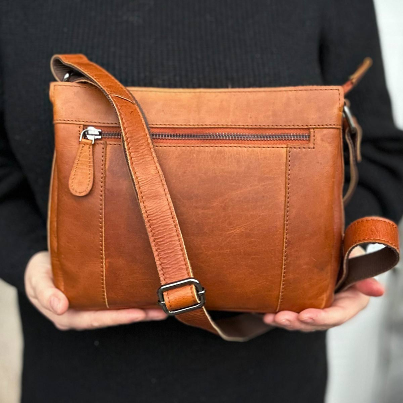 Else skuldertaske i cognac læder - Leather design - Freja skind