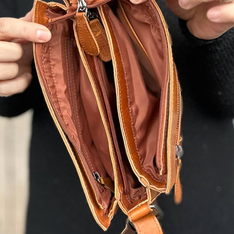 Else skuldertaske i cognac læder - Leather design - Freja skind