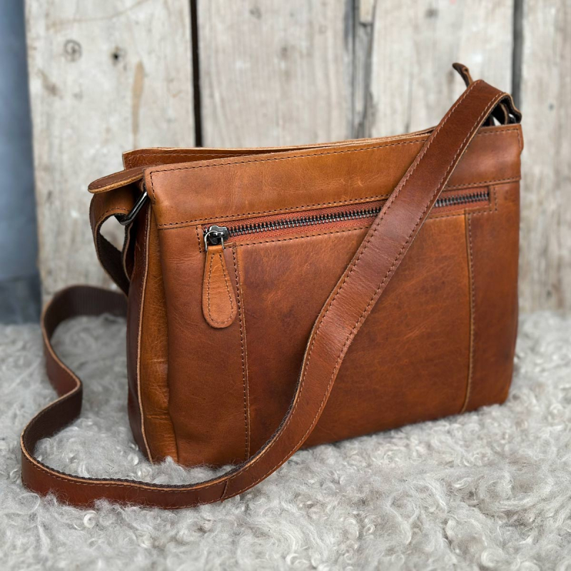 Else skuldertaske i cognac læder - Leather design - Freja skind