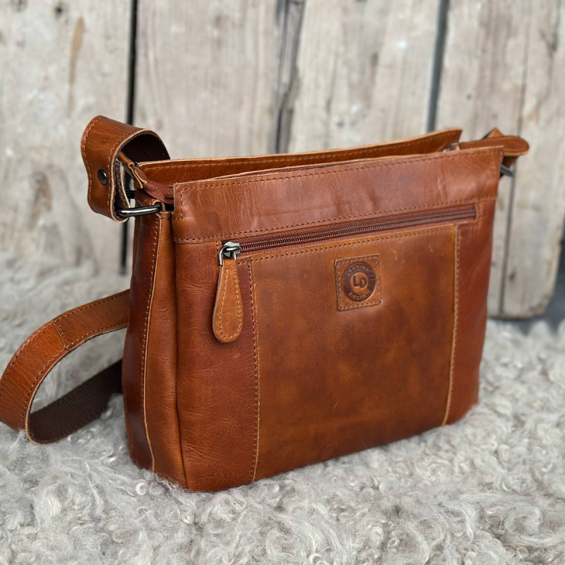 Else skuldertaske i cognac læder - Leather design - Freja skind