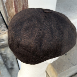 Ronald sixpence - Mørk brun uld - Freja skind