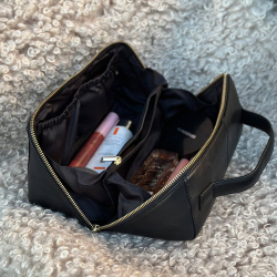 Elegant Esra necessär i mjukt skinn – Smart öppning