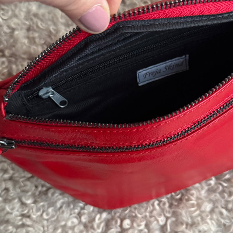 Rød Sarah bumbag - Blød lammeskind - Freja skind
