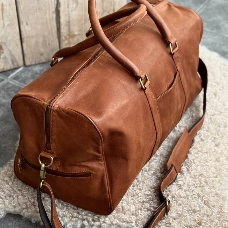 Dublin weekendväska i vintage cognac buffelläder - Freja Skind