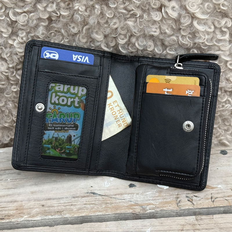 Sort læderpung i blød kalveskind - Montana 160910