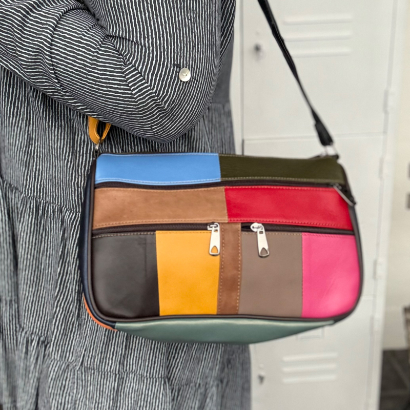 Alma - Axelväska multicolor - Lammskinn - Freja Skind
