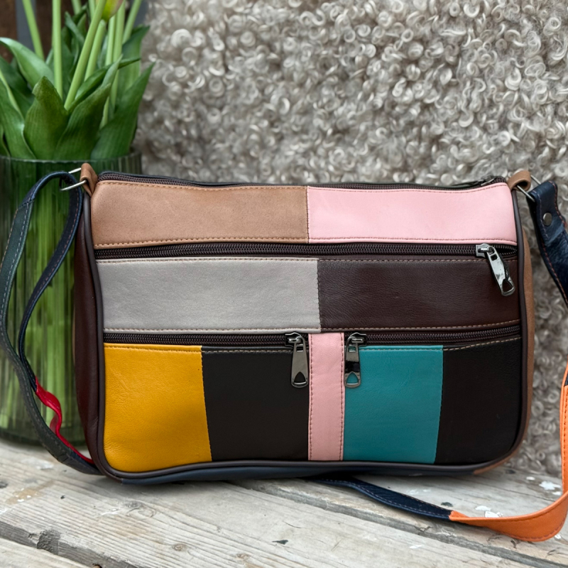 Alma - Axelväska multicolor - Lammskinn - Freja Skind