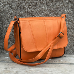 Mandarin farvet skindtaske med klap - Lissy fra Freja skind