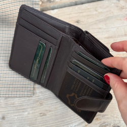 Brun pengepung  i blød gedeskind - Freja skind