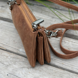 Estelle crossbody taske i naturfarvet patineret blød skind - Leather design - Freja skind