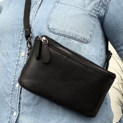 Peru bæltetaske med aft rem - sort bøffelskind - Leather design - Freja skind