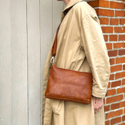 Dixon crossbody - Montana - 272201 - Freja skind