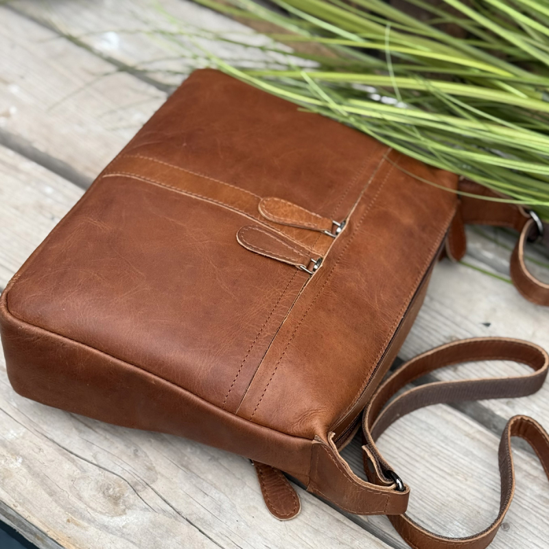 May skuldertaske - Cognac bøffel - UR  1091