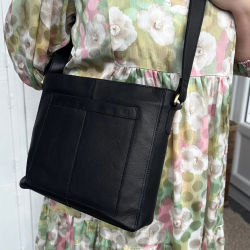 Vera skuldertaske i blød skind - Treats - Freja skind