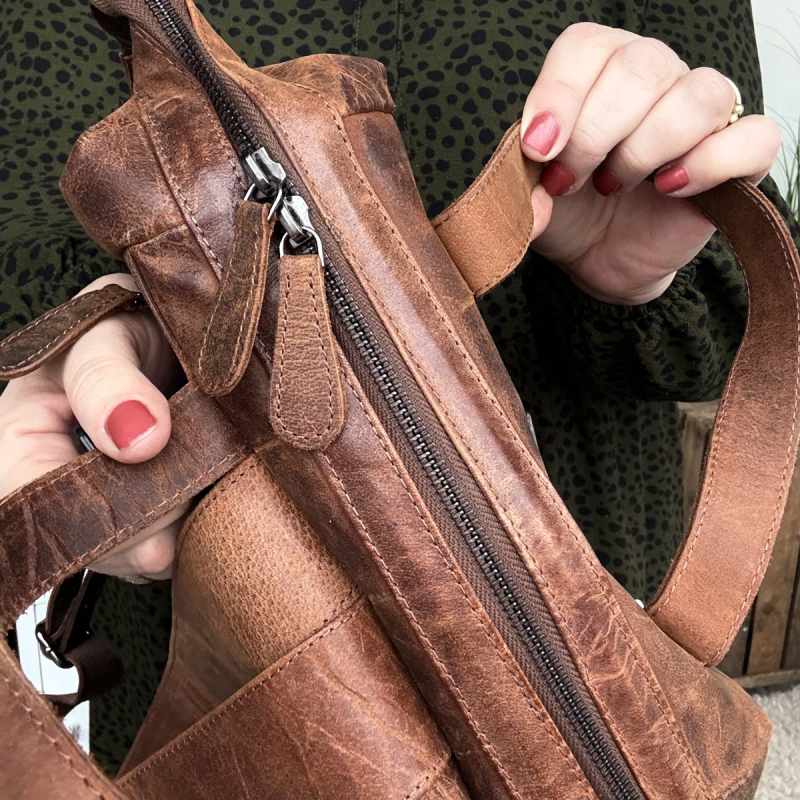 Manhattan rygsæk - Hunter brun læder - Unisex - Leather design  - Freja skind
