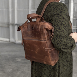 Manhattan rygsæk - Hunter brun læder - Unisex - Leather design  - Freja skind