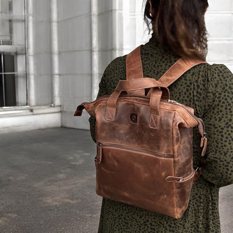 Manhattan rygsæk - Hunter brun læder - Unisex - Leather design  - Freja skind