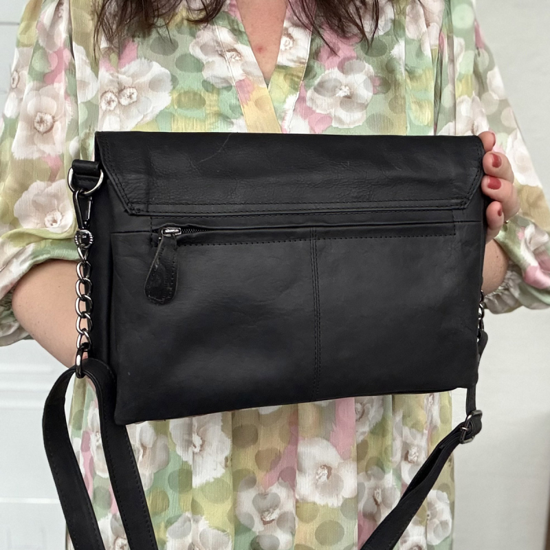 Linda dametaske med klap - Sort kalveskind - Leather design - Freja skind