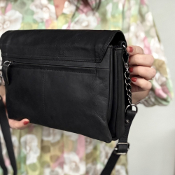Linda dametaske med klap - Sort kalveskind - Leather design - Freja skind