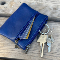 Blå Sanne bumbag i blød lammeskind - Freja skind