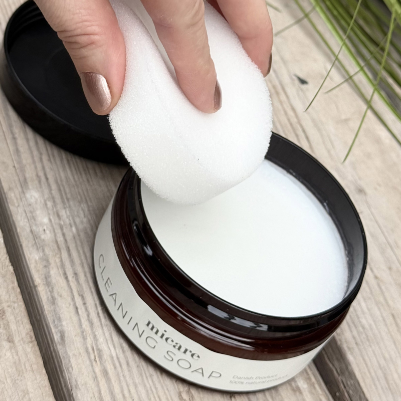 Rensesæbe - cleaningsoap fra danske Micare - læder og skindrens - dansk naturprodukt - Freja skind