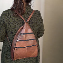 mørk cognac rygæsk  i blød lammeskind - Freja skind