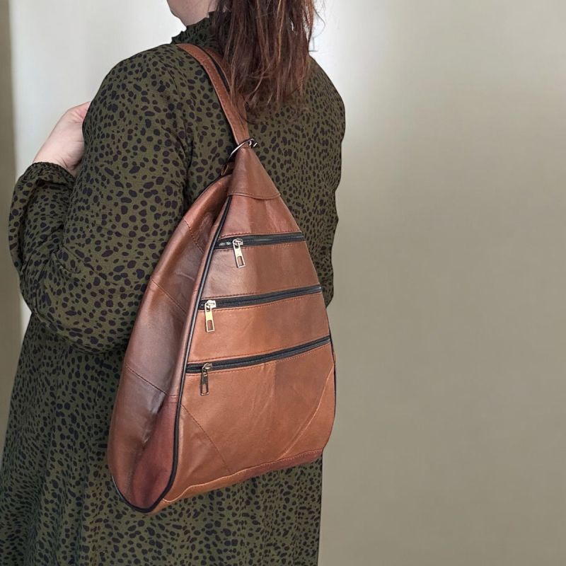 mørk cognac rygæsk  i blød lammeskind - Freja skind