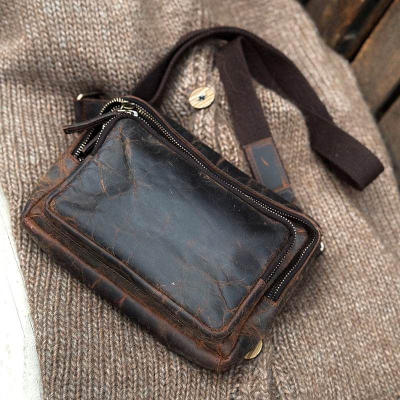 Sydney square bumbag - Hunter brun bøffellæder - unisex - Freja skind