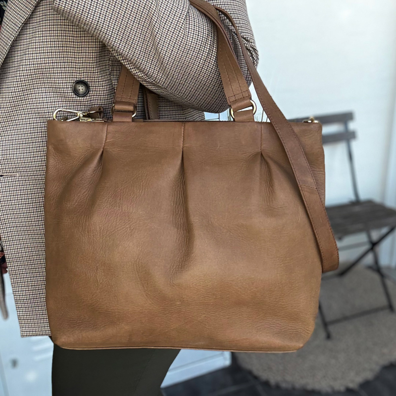 Cloe axelväska - Handtag och avtagbar rem - Brun läder - BTF-CPH
