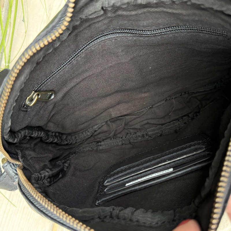 Eldora crossbody taske i rustik bøffellæder - Montana 272401