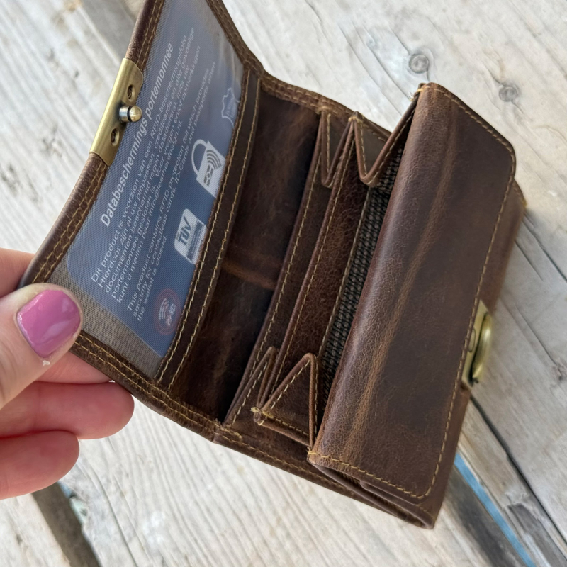 Buck plånbok m.spänne - Rfid skydd - Brun buffelläder