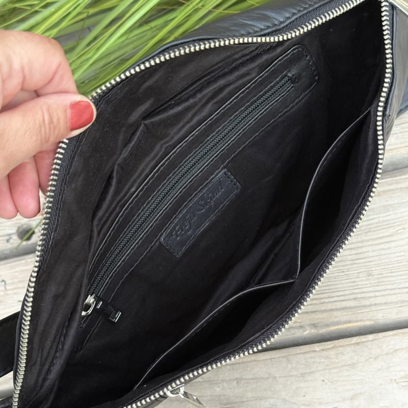 Stor sort Madison bumbag i blød lammeskind - Freja skind