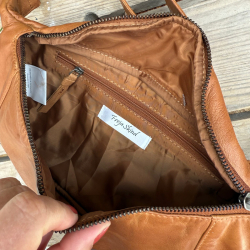 Stor Silja bumbag i lys cognac lammeskind - Freja skind