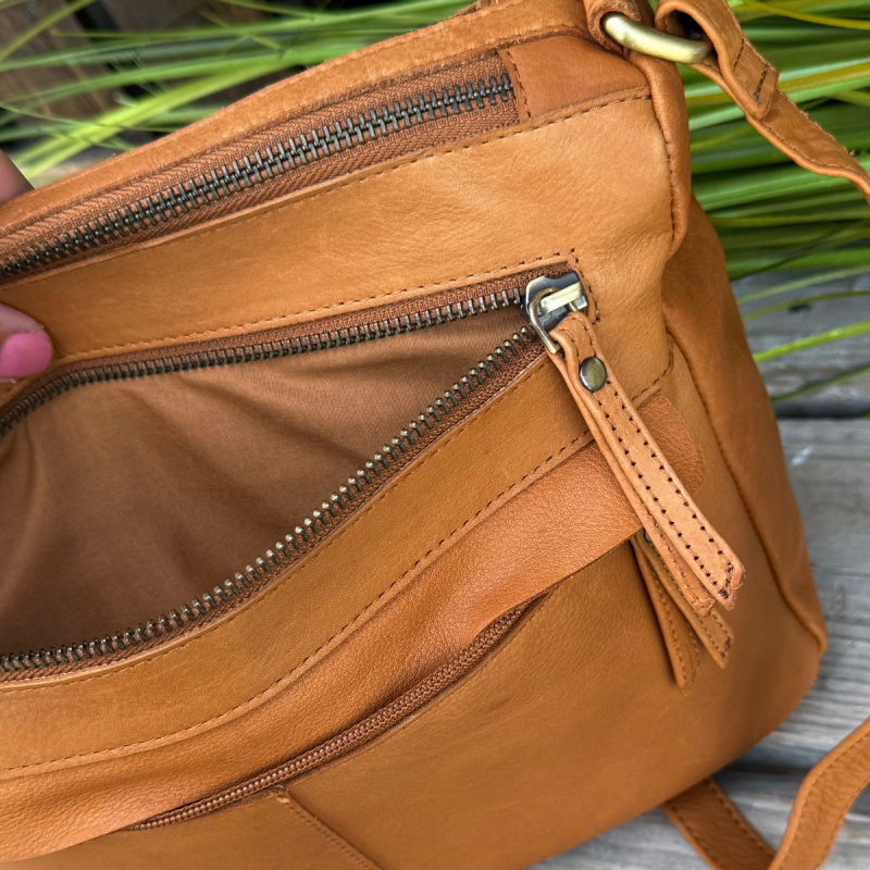 Misha crossbody taske i blød kalveskind - Treats - Freja skind