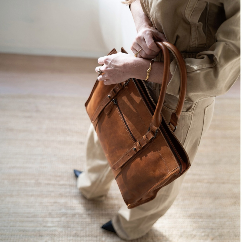 Pamela arbejdstaske i læder - cognac - UR 1215 Leather design - Freja skind Pamela arbejdstaske i læder - cognac - UR 1215 Leather design - Freja skind