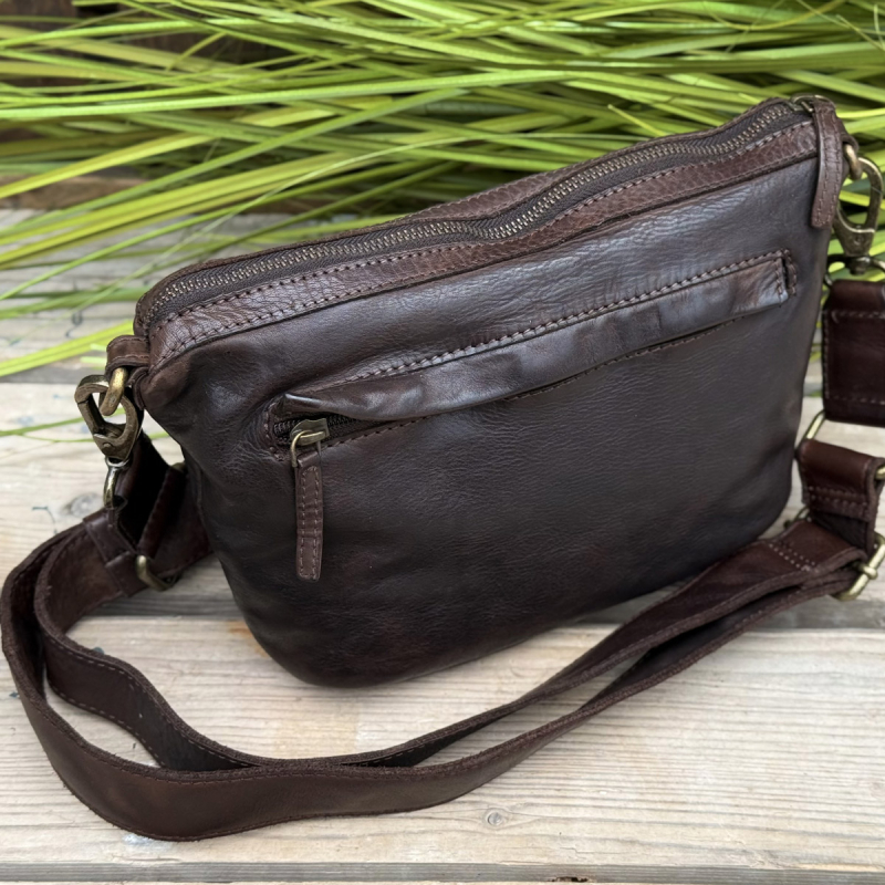 Brun Vona crossbody taske fra Montana - Blød bøffellæder