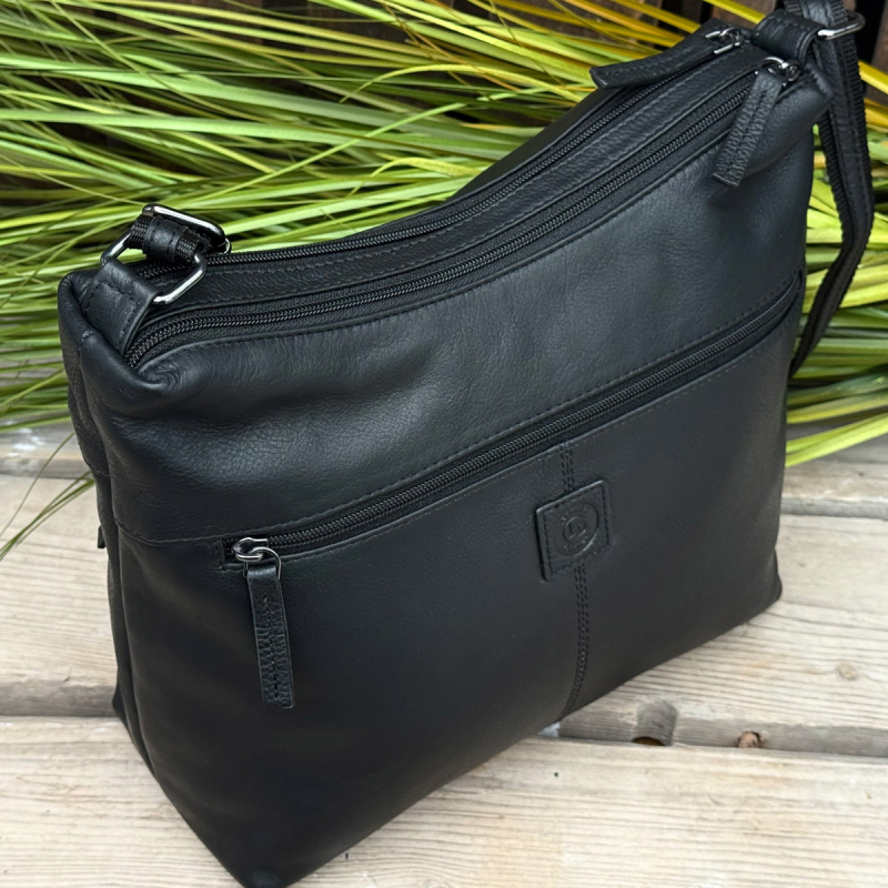 Julia skuldertaske i blød kalvelæder - Leather design - Freja skind