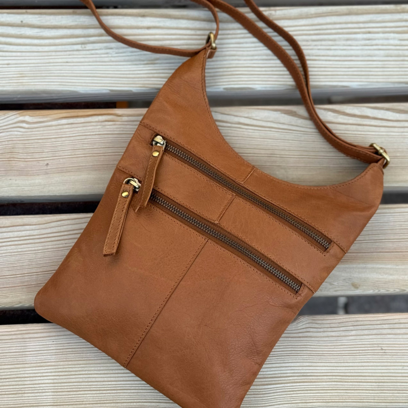 kimmie crossbody taske - cognac kalveskind - Treats