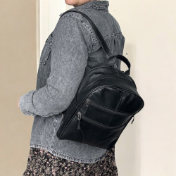 Lisa rygsæk i blød sort lammeskind - Dame rygsæk fra Freja skind