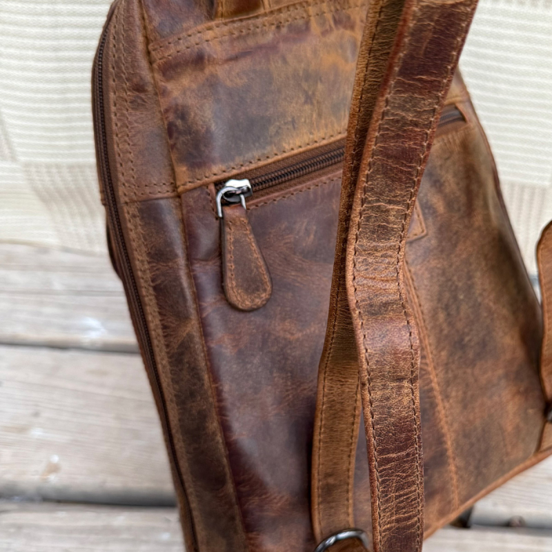 Naima rygsæk - Hunter brun læder fra Leather design - Freja skind - UR 1147 H