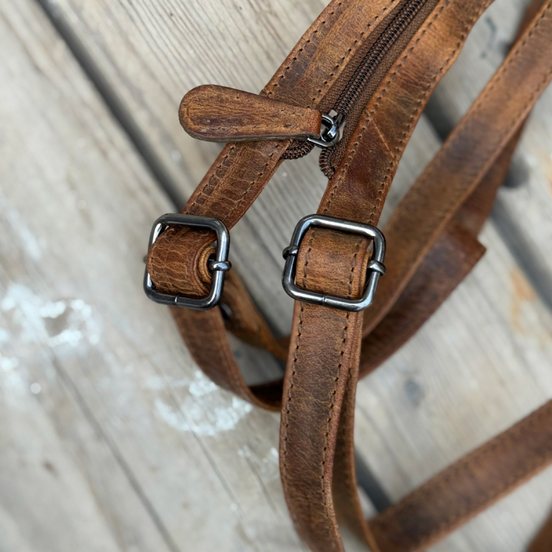 Naima rygsæk - Hunter brun læder fra Leather design - Freja skind - UR 1147 H