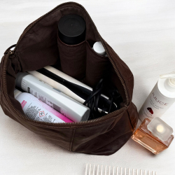 Eden toilettaske i brun skind - Montana - Freja skind