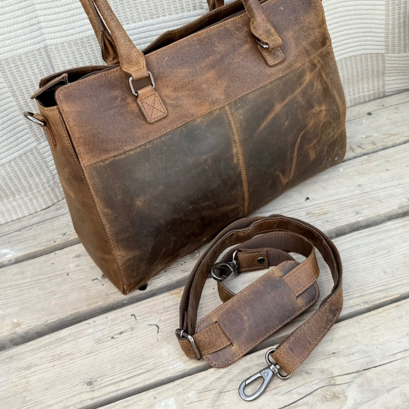 Lady pc taske i hunter brun bøffellæder  - Leather design - Freja skind Lady pc taske i hunter brun bøffellæder  - Leather design - Freja skind