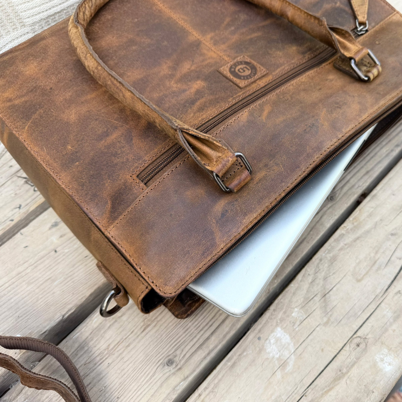 Lady pc taske i hunter brun bøffellæder  - Leather design - Freja skind Lady pc taske i hunter brun bøffellæder  - Leather design - Freja skind