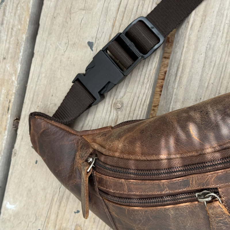 Buff bæltetaske i brun bøffellæder - Unisex - Leather design