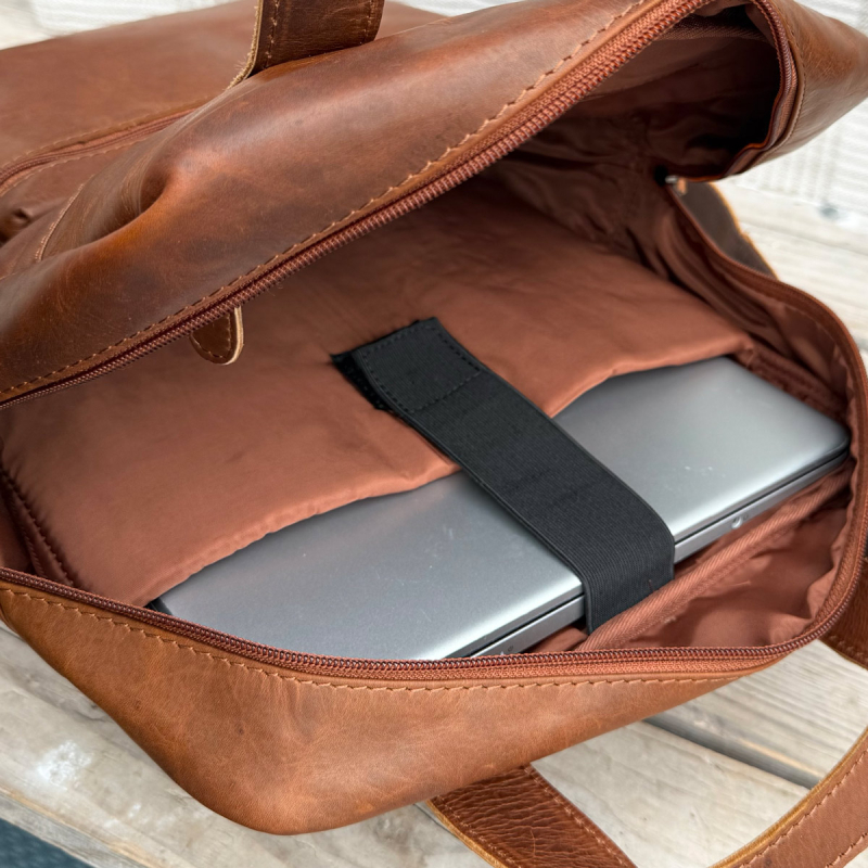 Rotterdam ryggsäck i cognac buffelläder - Pc fack - Leather design