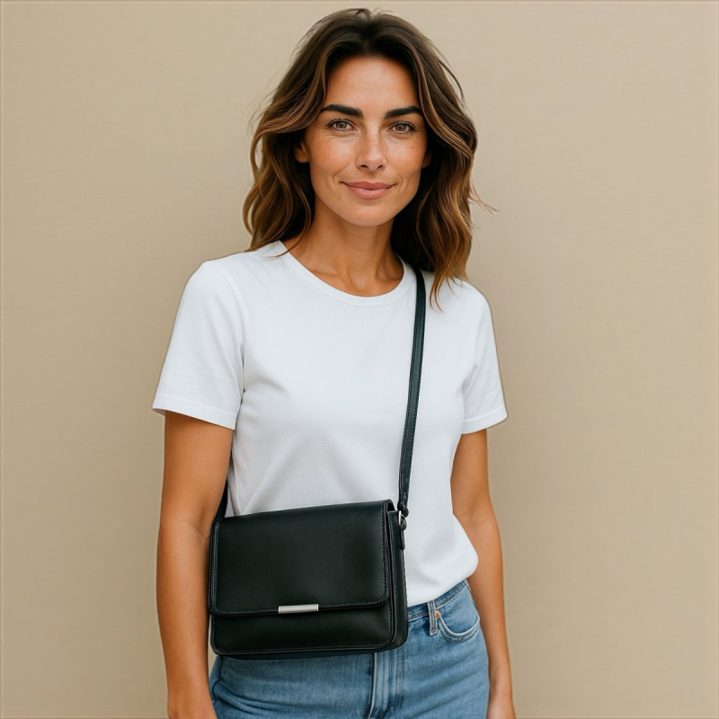 Amara skuldertaske i blød sort skind - Leather design